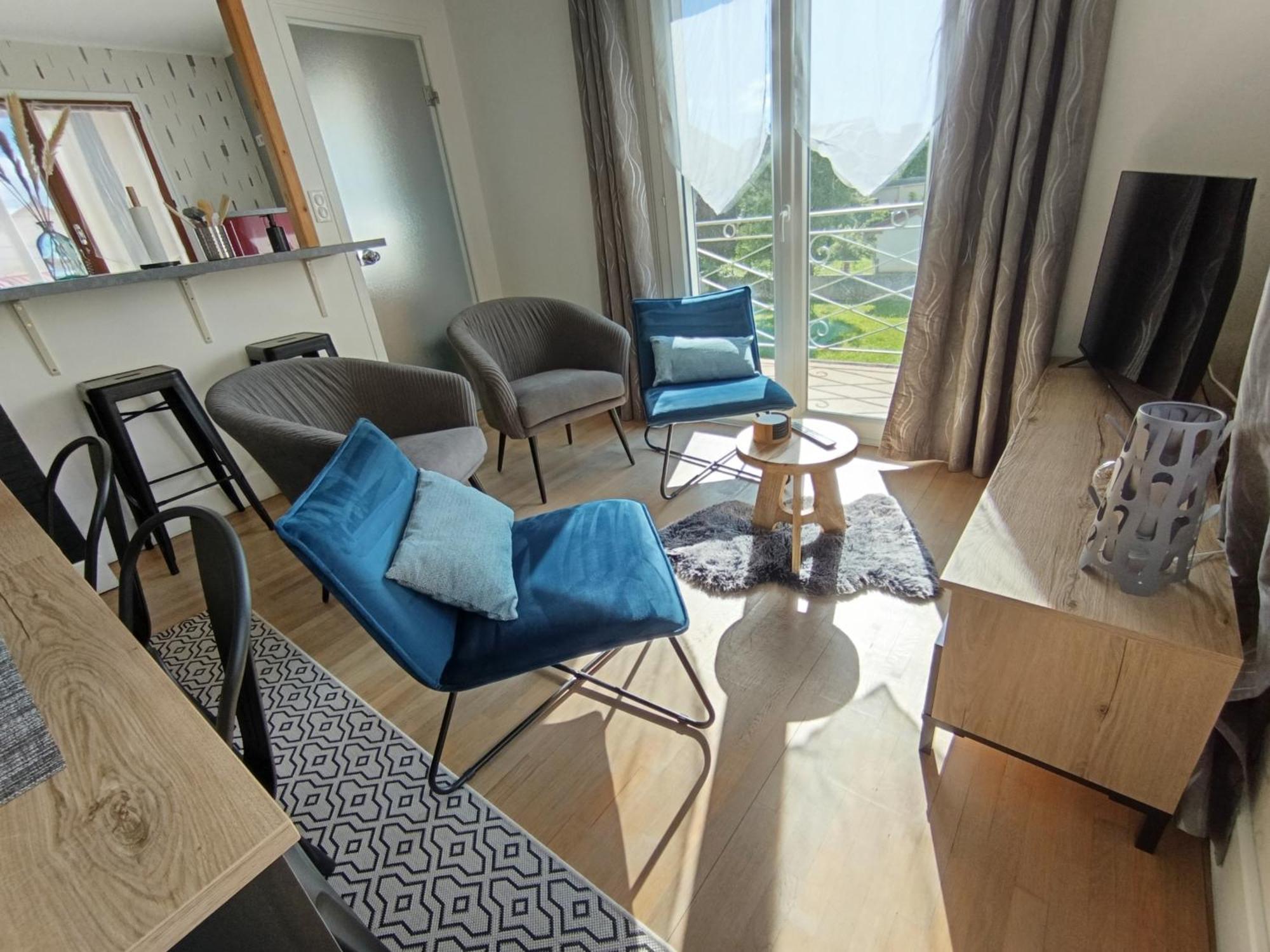 Maison De Ville 70M² Champagnole Esterno foto